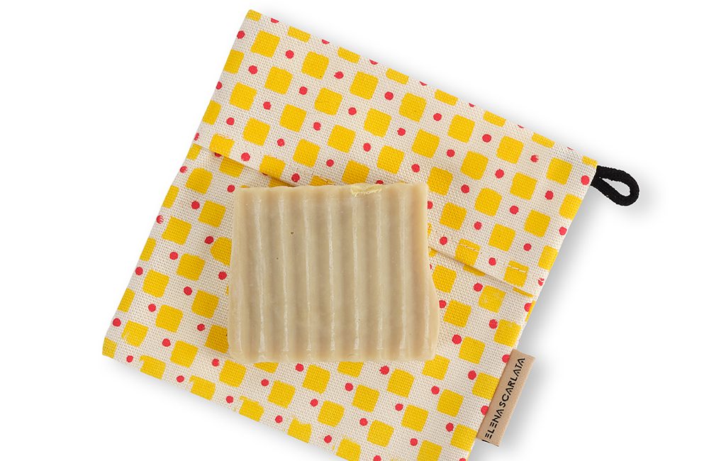 Organic soap with travel bag Caretto print