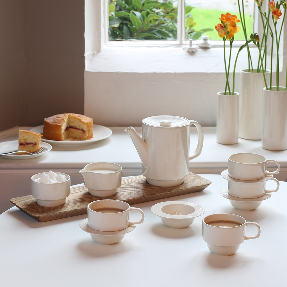 Homeware gift ideas - earthenware tea set